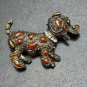 Bronze tone doggie brooch Puppy dog